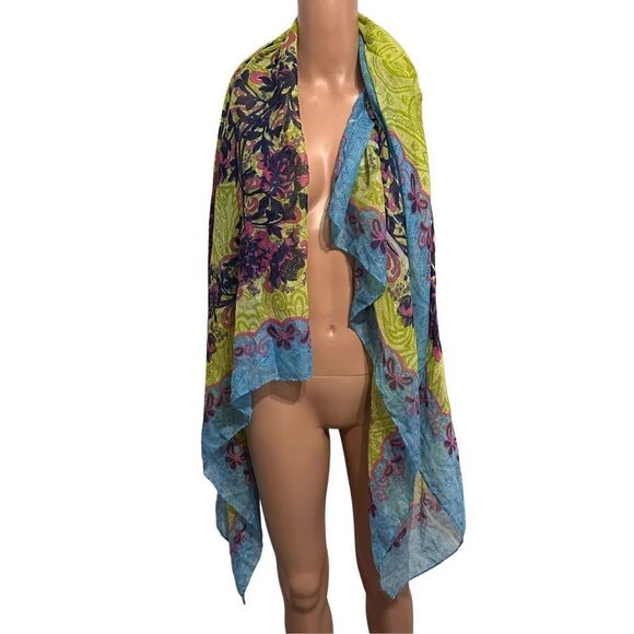 Large beautiful women floral multicolored scarf Good Condition - Picture 1 of 3